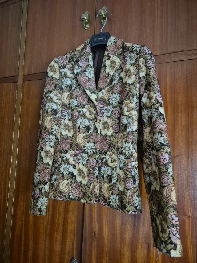 Chaqueta floral multicolor