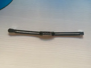 Pulsera de hombre negra y plateada