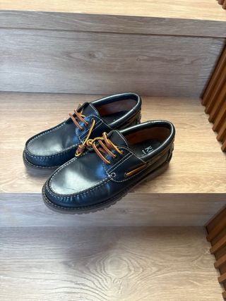 Náuticos de piel azules talla 37