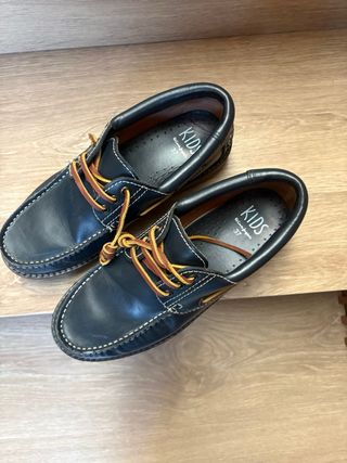 Náuticos de piel azules talla 37
