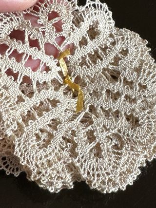 Mini centrini graziosissimi realizzati al tombolo