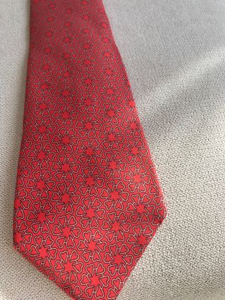Corbata Hermes.