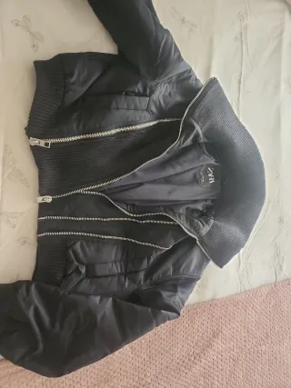Cazadora acolchada Zara Negra Talla L