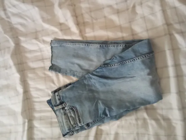 Pantalón vaquero niña