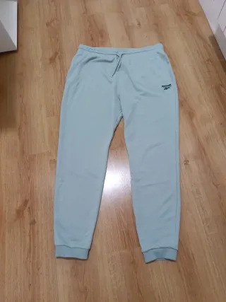 Pantalón chándal Reebok verde