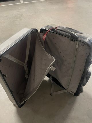 Maleta de viaje Delsey gris