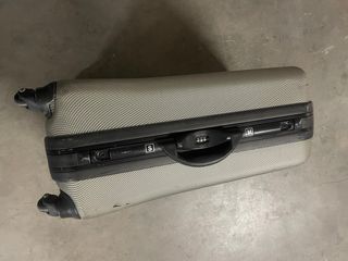 Maleta de viaje Delsey gris