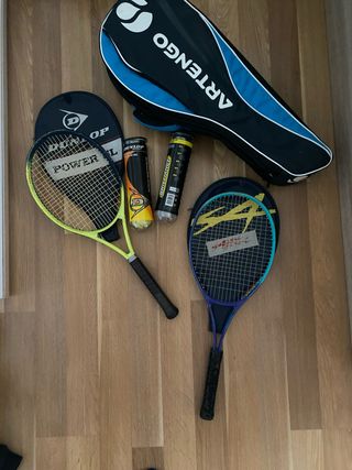 Lote de 2 raquetas y accesorios tenis