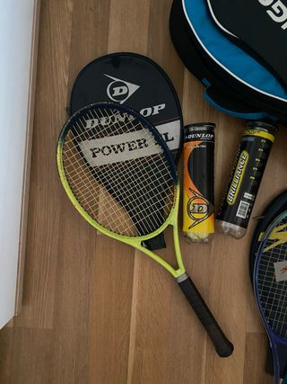 Lote de 2 raquetas y accesorios tenis