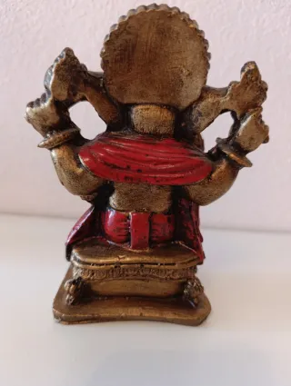 Figura Ganesha dorada y roja