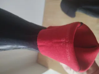 Escarpines y guantes de surf