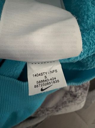 Felpa Nike con zip e cappuccio