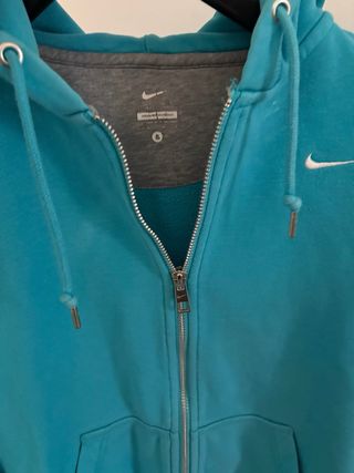 Felpa Nike con zip e cappuccio
