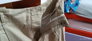 Pantalón de traje beige de mango