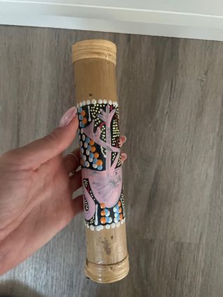 Sonajero semillas lluvia bambú