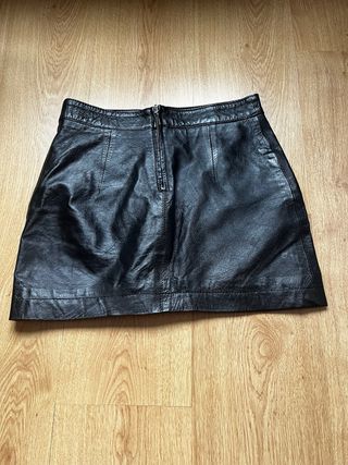 Falda de cuero Zara