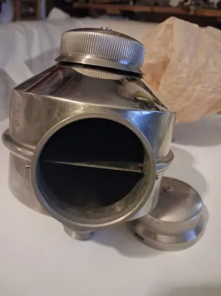 Máscara anestesia éter antigua pieza de museo