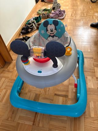 Correpasillos Bright Starts Mickey