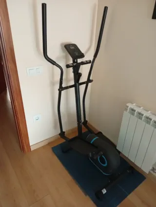 Elíptica negra en excelente estado