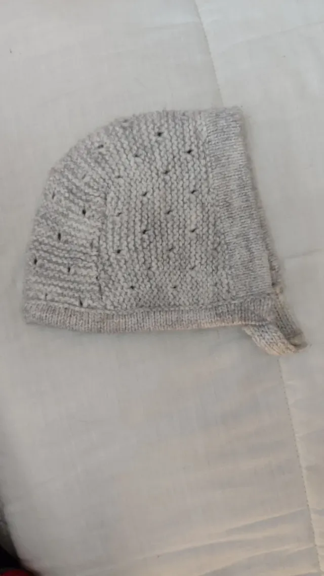 Gorro de bebé tejido