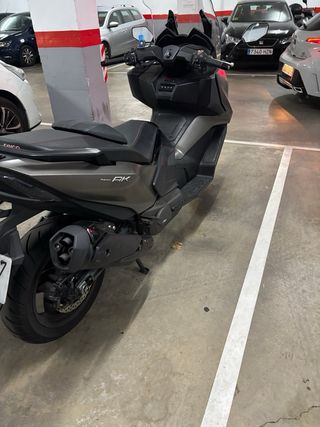 Kymco AK550 Premium