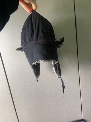 Gorro de invierno con orejeras