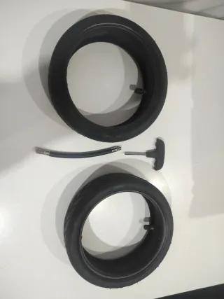 Ruedas y cámaras patinete Xiaomi sin usar
