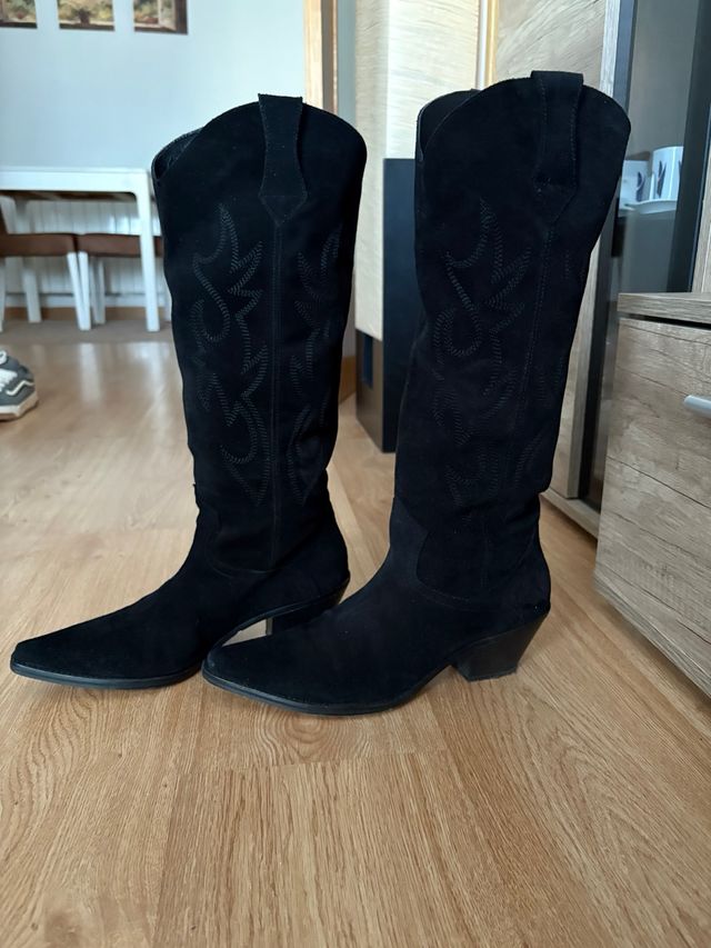 Botas vaqueras de piel negras