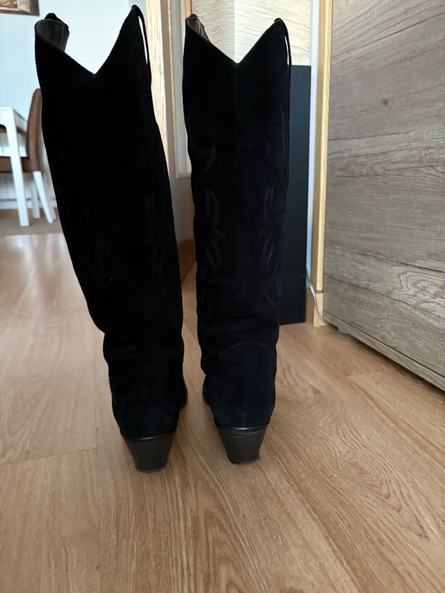 Botas vaqueras de piel negras