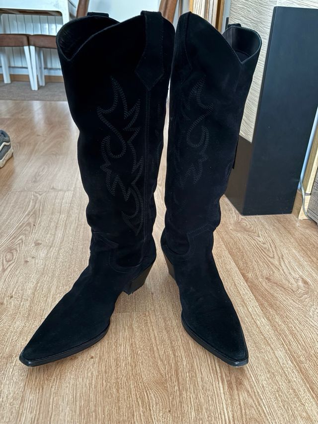 Botas vaqueras de piel negras