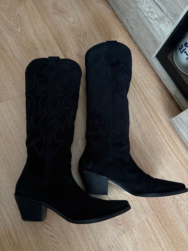 Botas vaqueras de piel negras