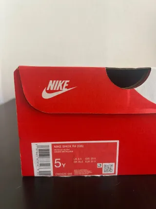 Nike Shox R4 metallic silver red