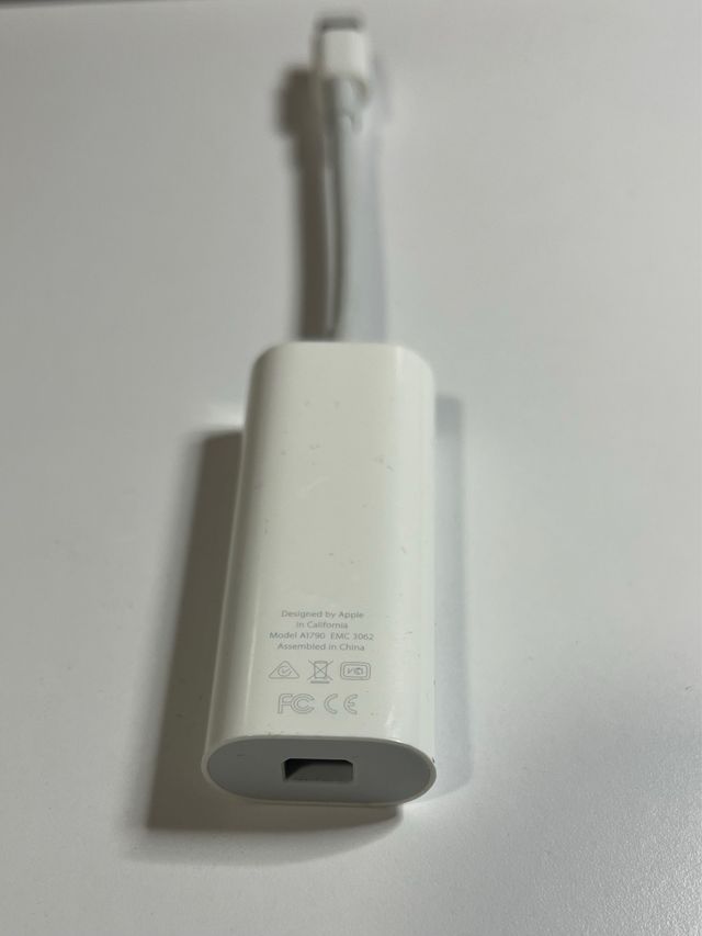 Adaptador Apple Thunderbolt 3 a 2
