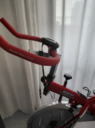 Bicicleta Spinning BH Fitness ST32 Roja