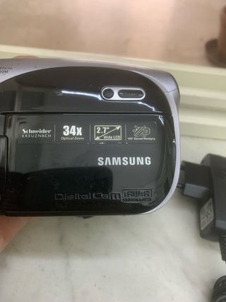 Coppia Videocamere Sharp e Samsung