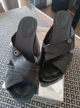 Zapatos Cheis Negros Tacón Madera