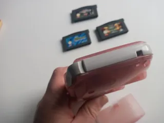 Consola Game Boy Advance + 3 Juegos