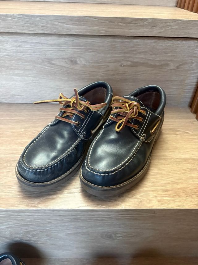 Náuticos de piel negros talla 36
