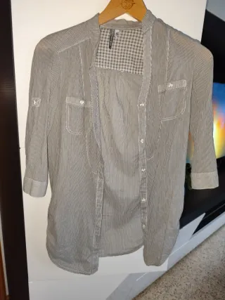 Camisa Bershka rayas S/36/8