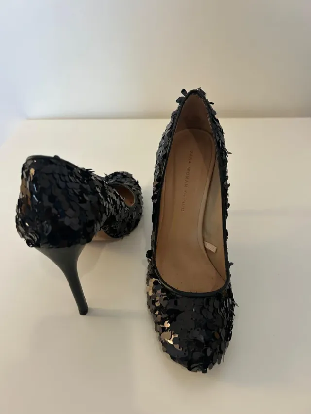 Zapatos tacón Zara lentejuelas negros