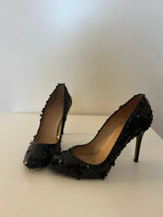 Zapatos tacón Zara lentejuelas negros