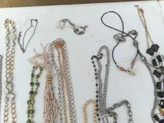 Lote bisutería plata y multicolor