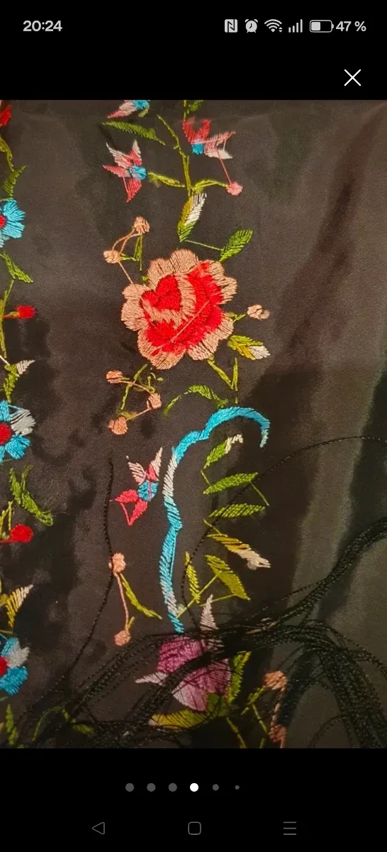 Mantón de Manila bordado. SIN USAR