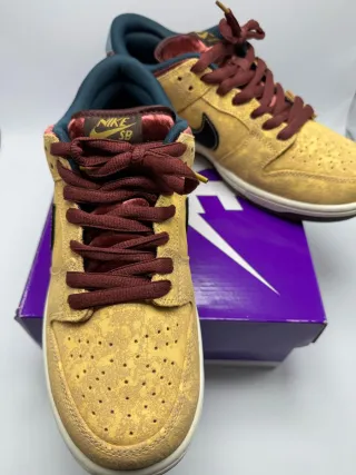 Nike SB Dunk Low Pro Scarpa Marrone/Gialla Tg 45