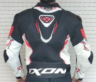 CHAQUETA MOTO IXON