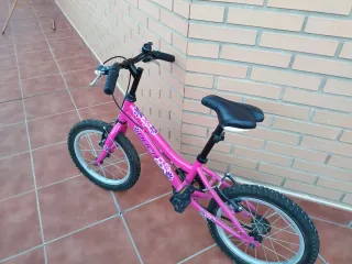 Bicicleta niña 16" (4-7 años)