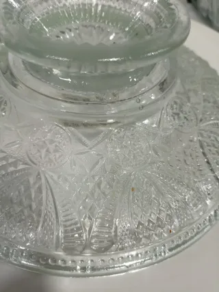 Frutero antiguo de cristal labrado