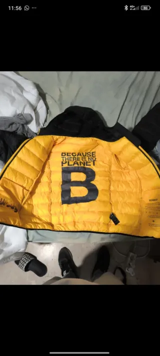 Chaquetón Jumanji Ecoalf Negro y Amarillo