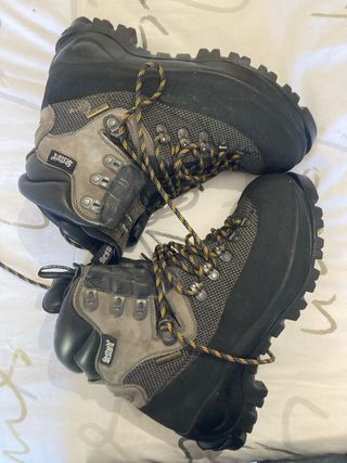 Botas de montaña Bestard