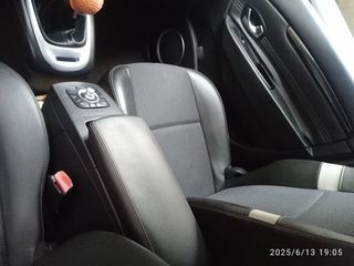 Renault GrandScenic 2012